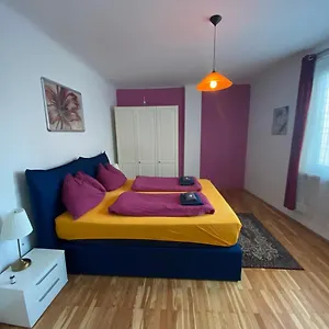 Apartamento Domino, Viena